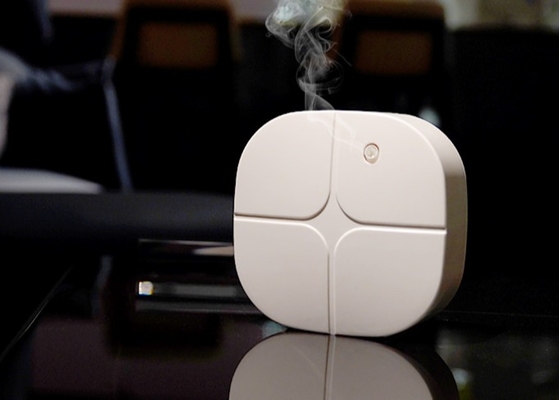 Macchina fissata al muro portatile del diffusore del profumo con il nebulizzatore elettrico dell'aroma della batteria
